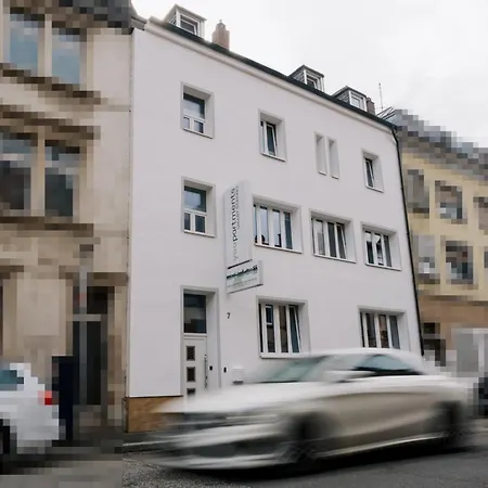 Youpartments - Zentrale Micro 3*