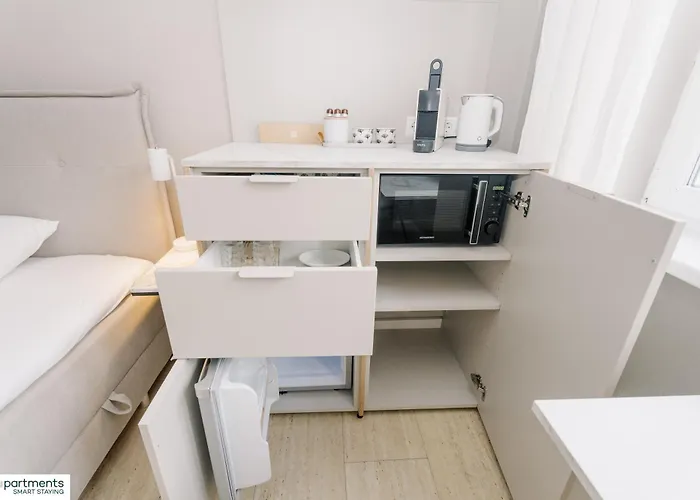 Youpartments - Zentrale Micro Apart-hotel 3*